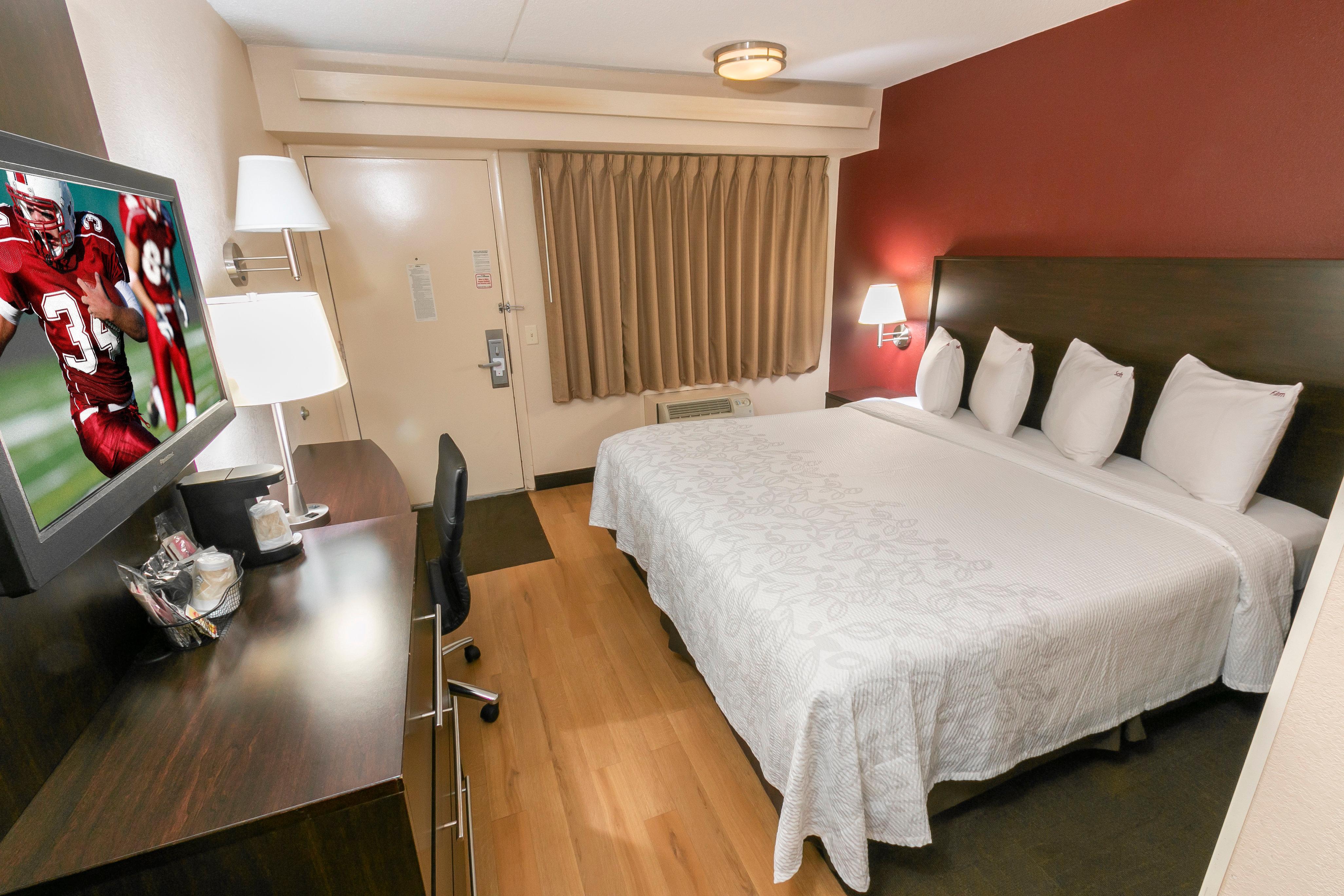 Red Roof Inn Plus+ Washington Dc Роквилл Экстерьер фото