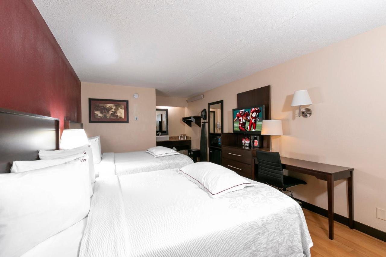 Red Roof Inn Plus+ Washington Dc Роквилл Экстерьер фото